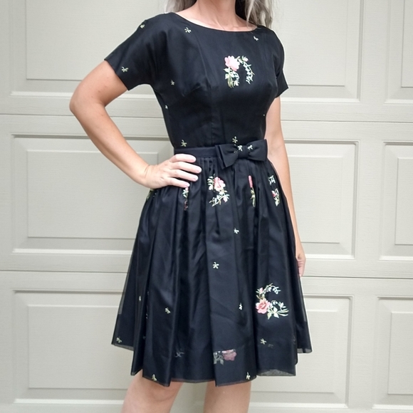 1950's EMBROIDERED ORGANZA DRESS 50's S - Picture 2 of 15